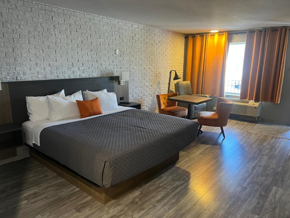 Motel Complexe Dix80 Mont-Laurier Exteriér fotografie